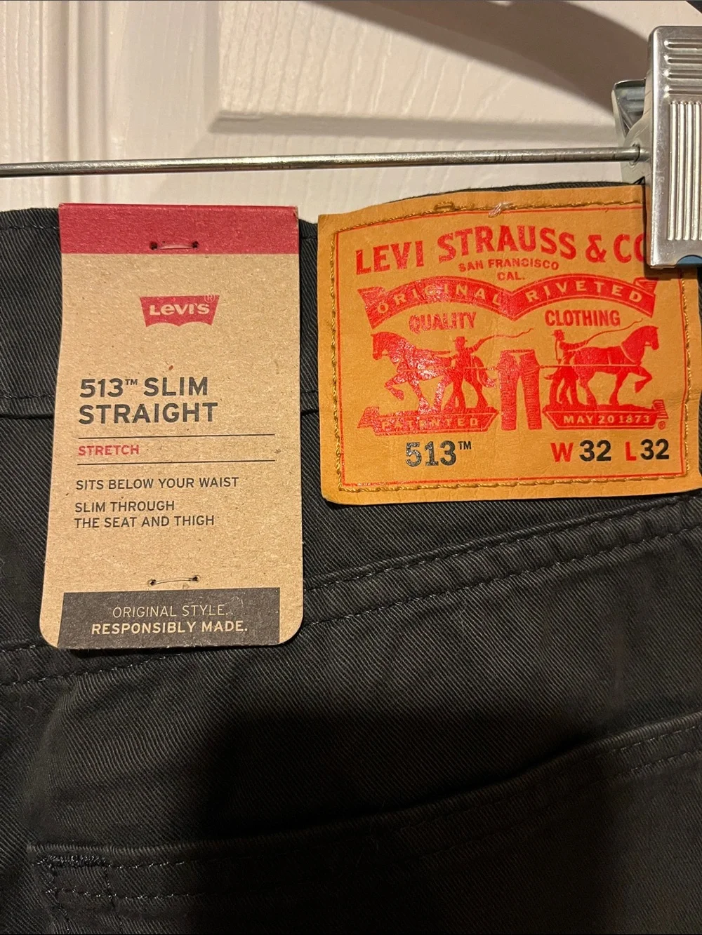 Levi's Men's Black Slim Straight Jeans